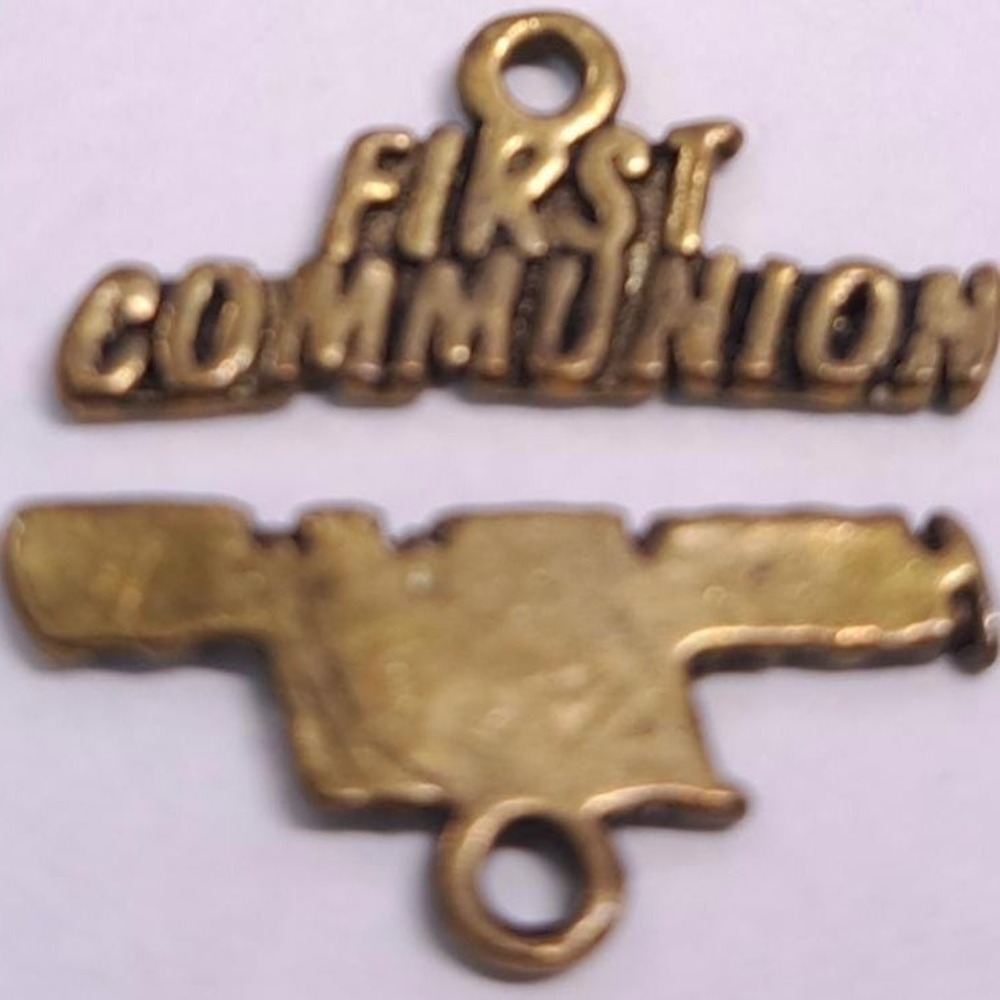 First Holy Communion Eucharist Sacrament Pendant Charm Brass Tone Boys Girls Vtg